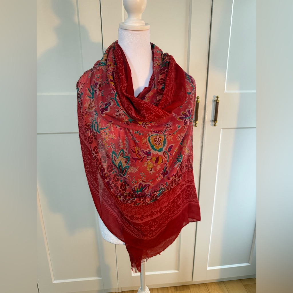 Saachi Vibrant Red And Green Floral Scarf